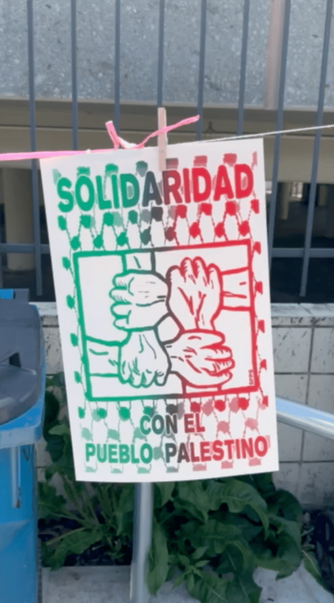 Poster that reads Solidaridad con el pueblo palestino